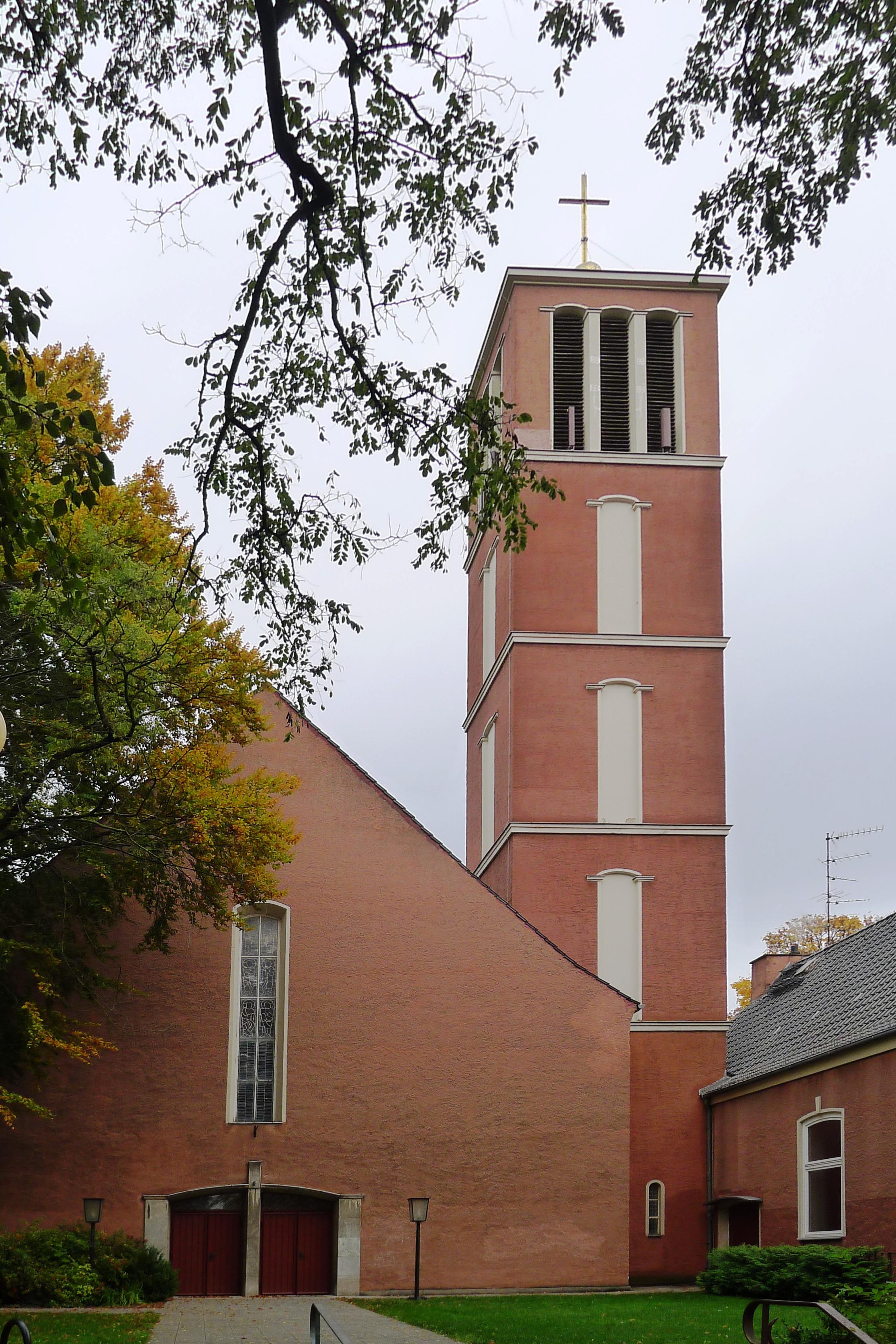 Apostel-Paulus-Kirche